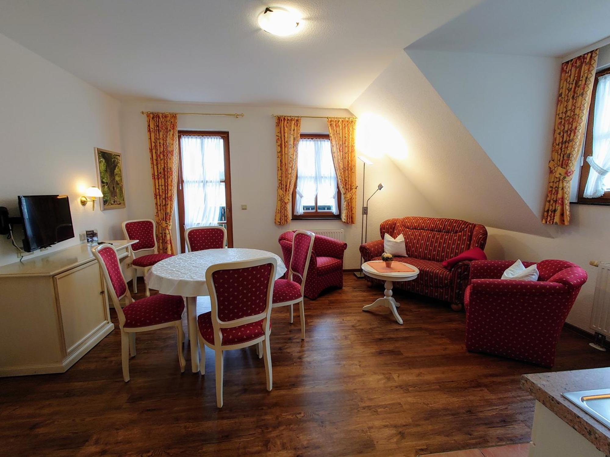 Hotel Und Berggasthof Zum Sonnenhof Sorge Kamer foto